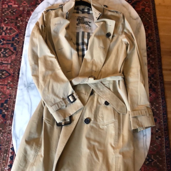 Burberry Jackets & Blazers - Burberry trench